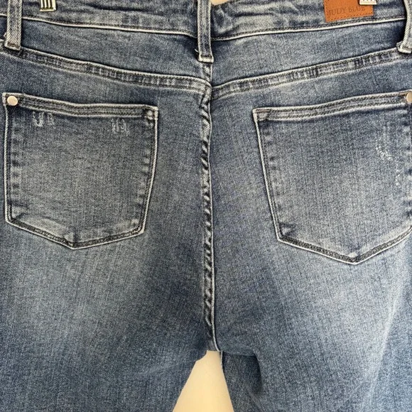 Judy Blue Cropped Bootcut Jeans Size 13/31 Medium Wash Distressed - Picture 4 of 7